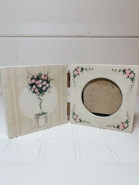 Vintage Folding Floral Photo Frame | Floral Topiary | Victorian